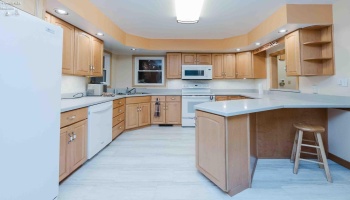 20 Pinecrest Drive, Tiffin, 44883, 3 Bedrooms Bedrooms, ,4 BathroomsBathrooms,Residential,For Sale,Pinecrest,20254839 20 Pinecrest Drive, Tiffin, 44883, 3 Bedrooms Bedrooms, ,4 BathroomsBathrooms,Residential,For Sale,Pinecrest,20254839