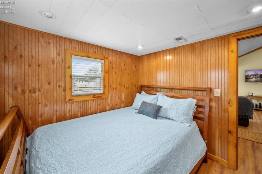 605 Fostoria Road, Port Clinton, 43452, 2 Bedrooms Bedrooms, ,1 BathroomBathrooms,Residential,For Sale,Fostoria,20260008