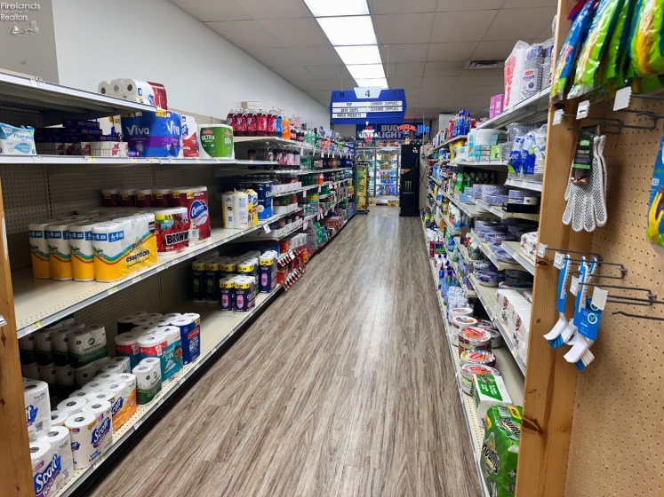 104 Madison Street, Gibsonburg, 43431, ,Commercial,For Sale,Madison,20260068