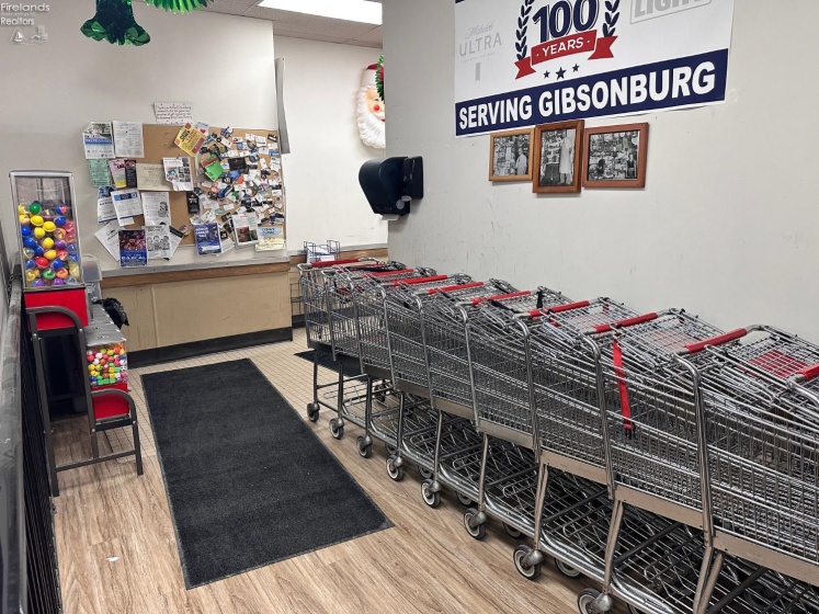 104 Madison Street, Gibsonburg, 43431, ,Commercial,For Sale,Madison,20260068