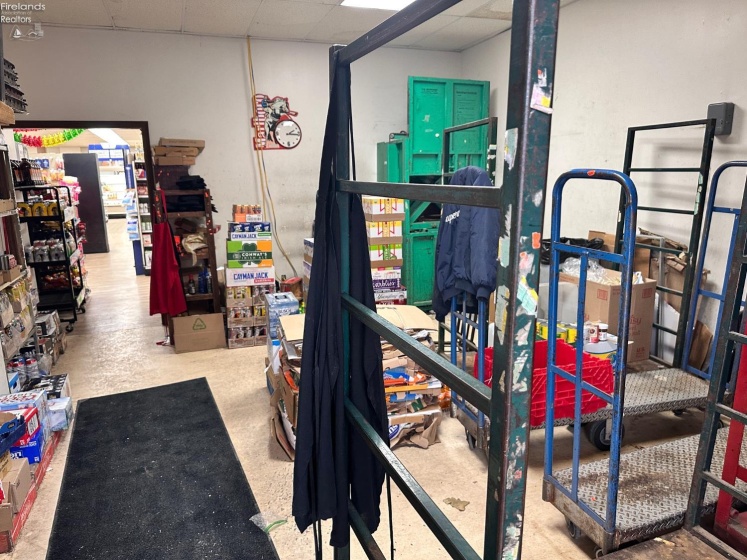 104 Madison Street, Gibsonburg, 43431, ,Commercial,For Sale,Madison,20260068