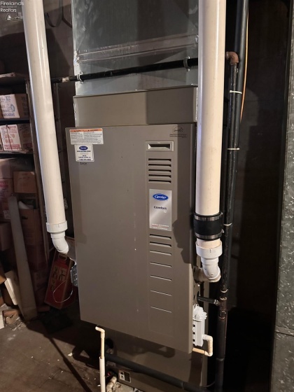 104 Madison Street, Gibsonburg, 43431, ,Commercial,For Sale,Madison,20260068