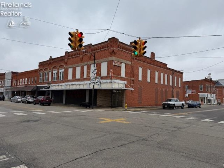 104 Madison Street, Gibsonburg, 43431, ,Commercial,For Sale,Madison,20260068