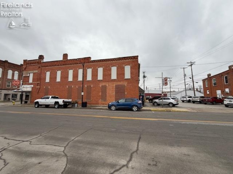 104 Madison Street, Gibsonburg, 43431, ,Commercial,For Sale,Madison,20260068