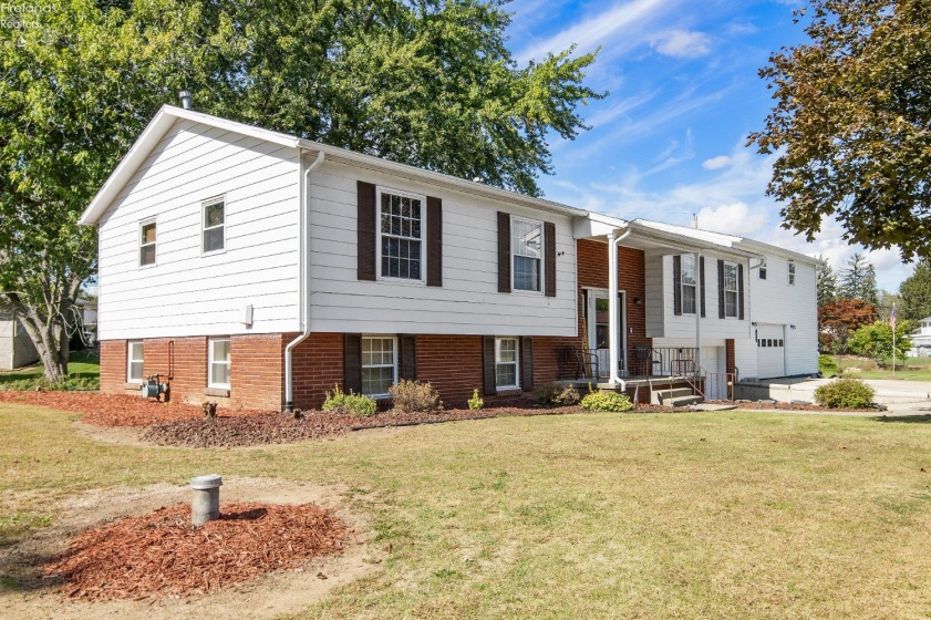 880 Cleveland Avenue, Fremont, 43420, 3 Bedrooms Bedrooms, ,3 BathroomsBathrooms,Residential,For Sale,Cleveland,20260096