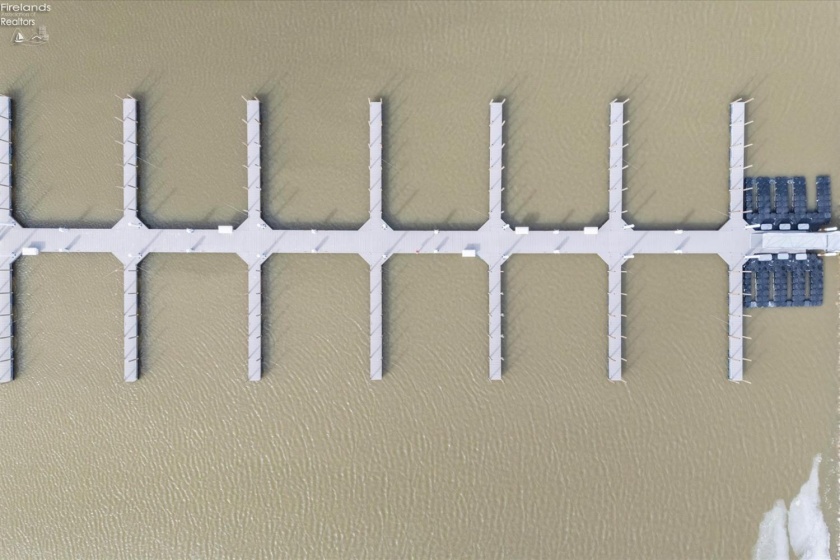 274 Clinton Reef Drive, Port Clinton, 43452, 1 Bedroom Bedrooms, ,1 BathroomBathrooms,Residential,For Sale,Clinton Reef,20260098