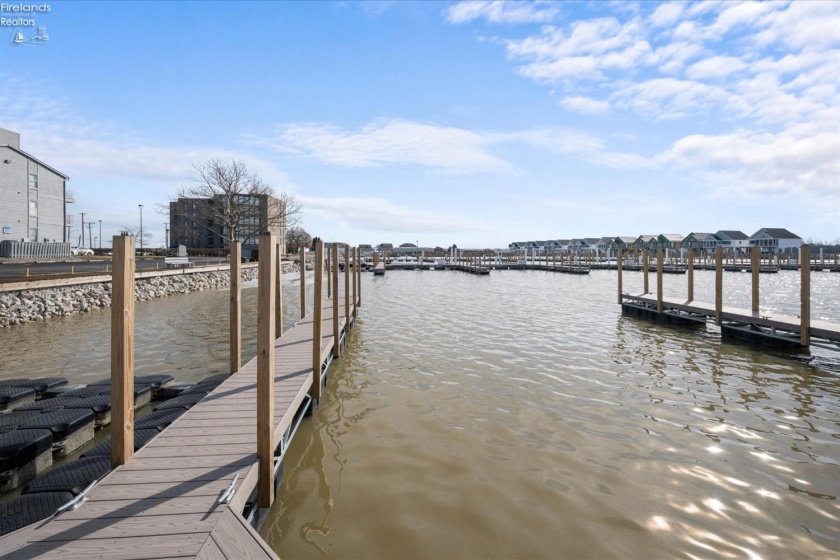 274 Clinton Reef Drive, Port Clinton, 43452, 1 Bedroom Bedrooms, ,1 BathroomBathrooms,Residential,For Sale,Clinton Reef,20260098