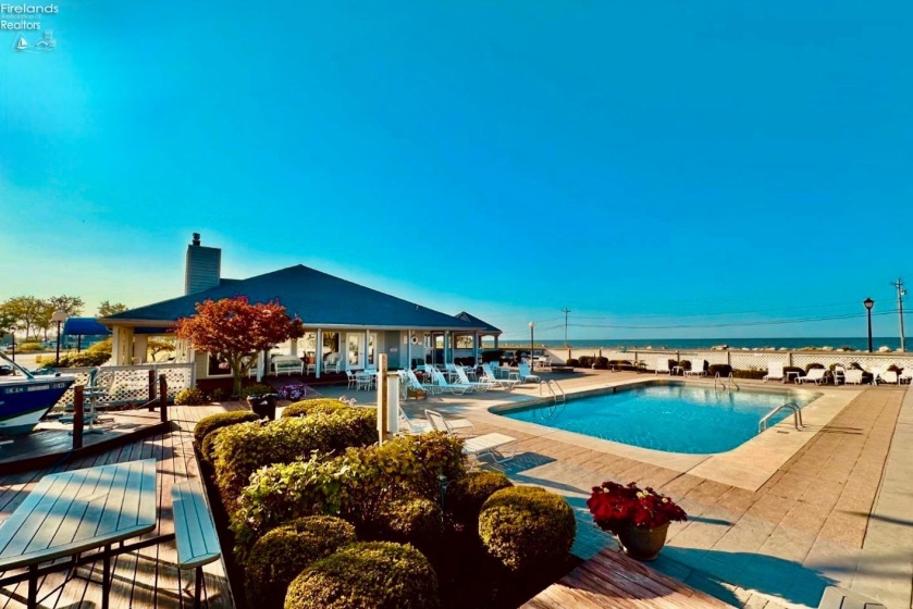 274 Clinton Reef Drive, Port Clinton, 43452, 1 Bedroom Bedrooms, ,1 BathroomBathrooms,Residential,For Sale,Clinton Reef,20260098