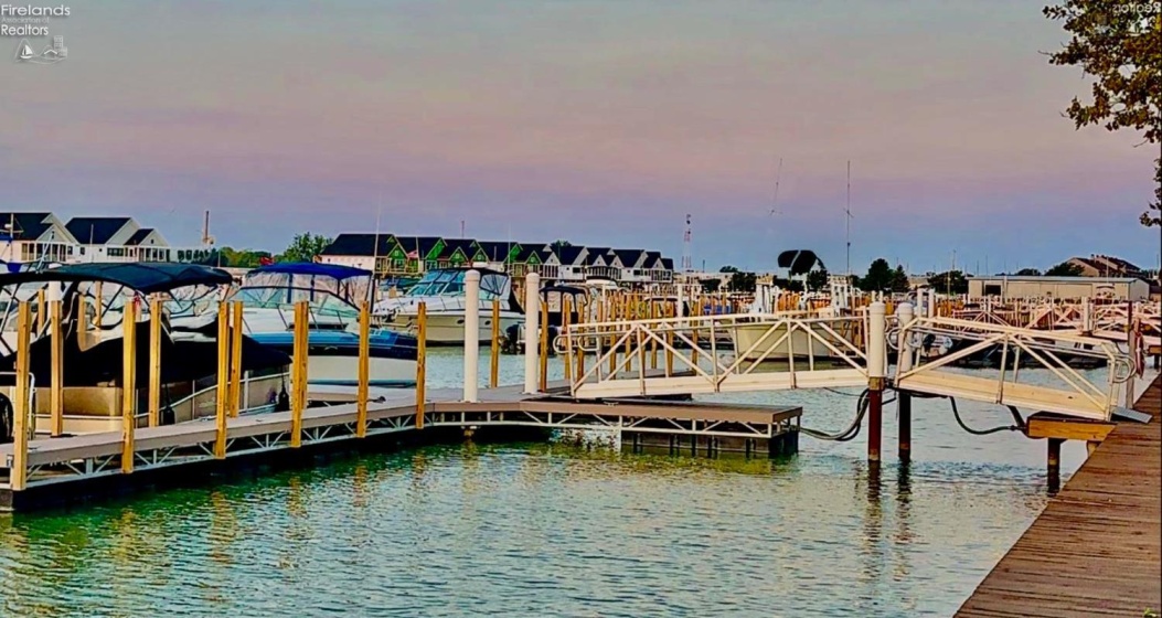 274 Clinton Reef Drive, Port Clinton, 43452, 1 Bedroom Bedrooms, ,1 BathroomBathrooms,Residential,For Sale,Clinton Reef,20260098