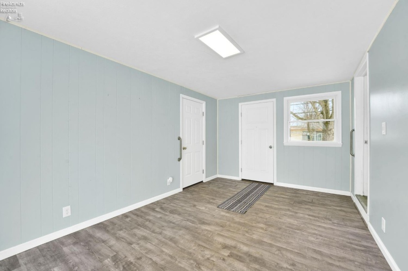 106 Lake Street, South Amherst, 44001, 2 Bedrooms Bedrooms, ,1 BathroomBathrooms,Residential,For Sale,Lake,20260106