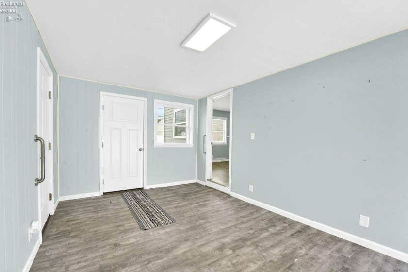 106 Lake Street, South Amherst, 44001, 2 Bedrooms Bedrooms, ,1 BathroomBathrooms,Residential,For Sale,Lake,20260106