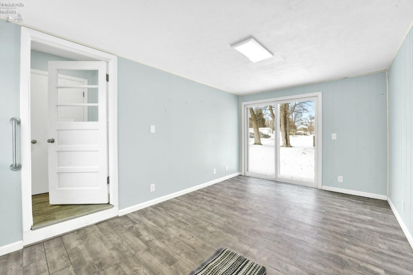 106 Lake Street, South Amherst, 44001, 2 Bedrooms Bedrooms, ,1 BathroomBathrooms,Residential,For Sale,Lake,20260106