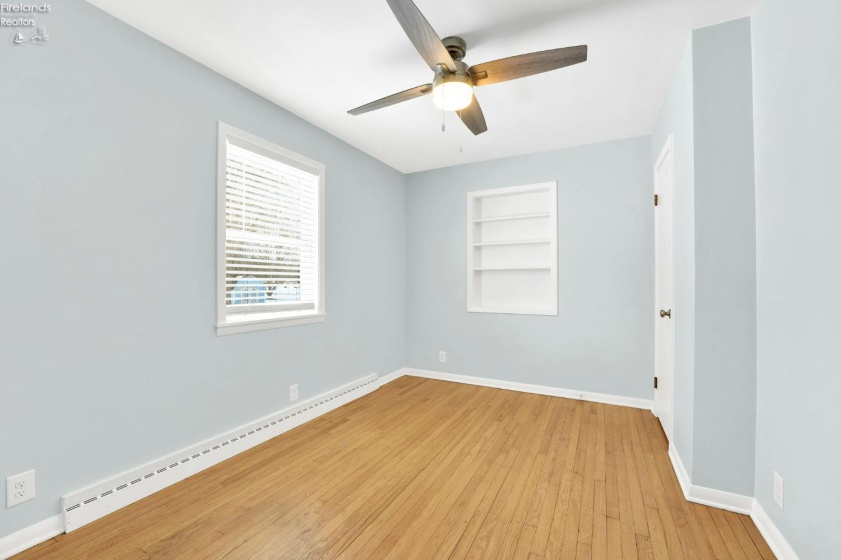 106 Lake Street, South Amherst, 44001, 2 Bedrooms Bedrooms, ,1 BathroomBathrooms,Residential,For Sale,Lake,20260106