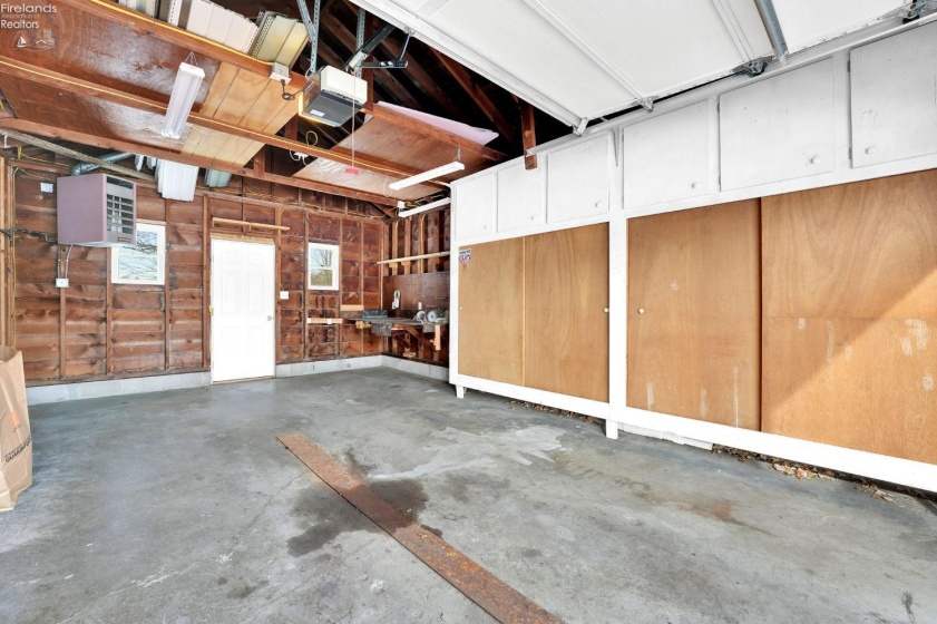 106 Lake Street, South Amherst, 44001, 2 Bedrooms Bedrooms, ,1 BathroomBathrooms,Residential,For Sale,Lake,20260106