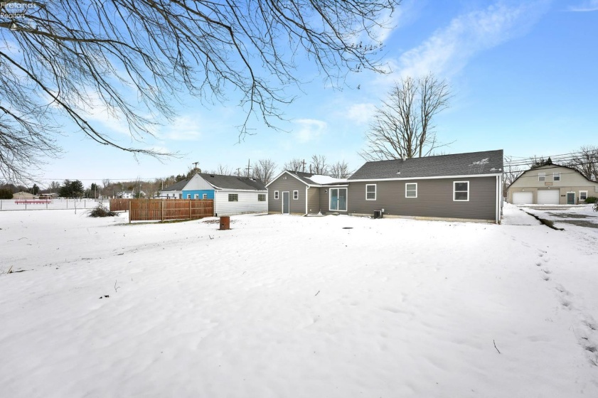 106 Lake Street, South Amherst, 44001, 2 Bedrooms Bedrooms, ,1 BathroomBathrooms,Residential,For Sale,Lake,20260106