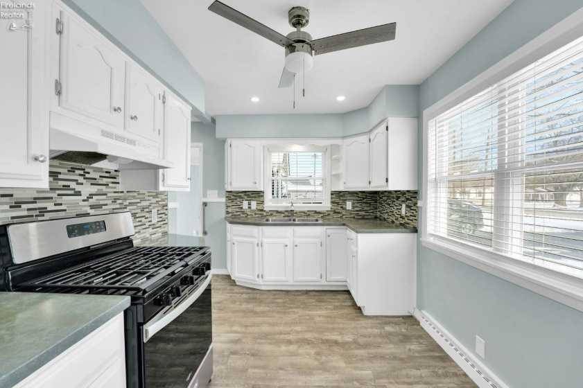 106 Lake Street, South Amherst, 44001, 2 Bedrooms Bedrooms, ,1 BathroomBathrooms,Residential,For Sale,Lake,20260106