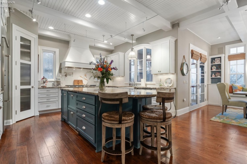 4712 Marsh View Drive, Port Clinton, 43452, 4 Bedrooms Bedrooms, ,4 BathroomsBathrooms,Residential,For Sale,Marsh View,20254842