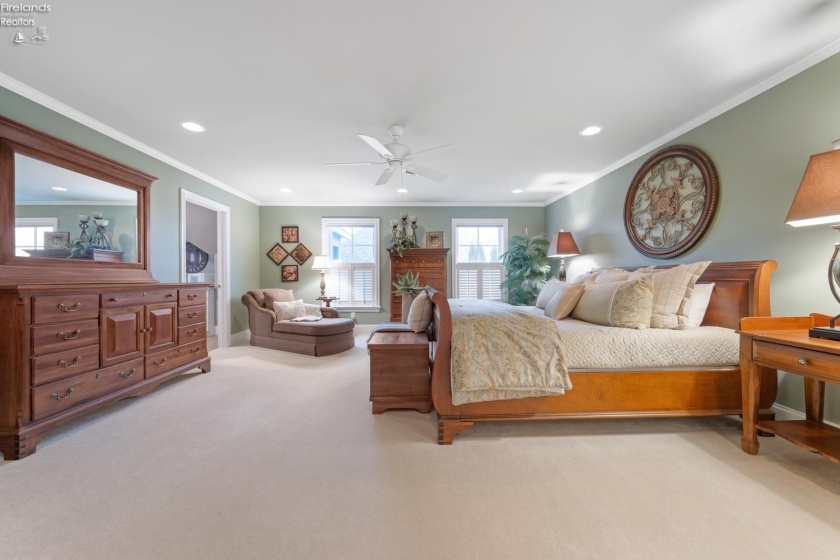 4712 Marsh View Drive, Port Clinton, 43452, 4 Bedrooms Bedrooms, ,4 BathroomsBathrooms,Residential,For Sale,Marsh View,20254842