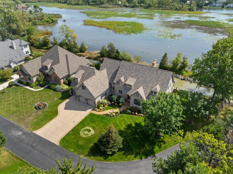 4712 Marsh View Drive, Port Clinton, 43452, 4 Bedrooms Bedrooms, ,4 BathroomsBathrooms,Residential,For Sale,Marsh View,20254842