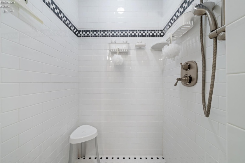 4712 Marsh View Drive, Port Clinton, 43452, 4 Bedrooms Bedrooms, ,4 BathroomsBathrooms,Residential,For Sale,Marsh View,20254842