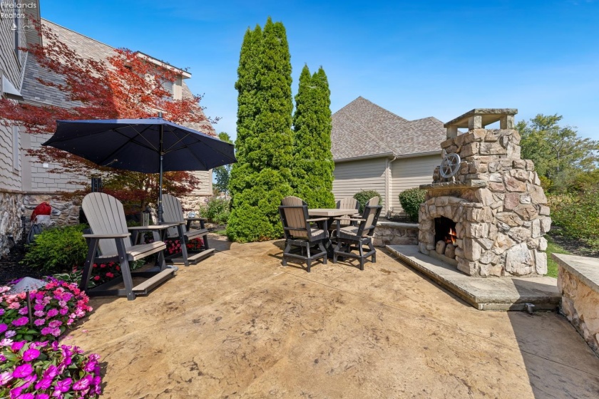 4712 Marsh View Drive, Port Clinton, 43452, 4 Bedrooms Bedrooms, ,4 BathroomsBathrooms,Residential,For Sale,Marsh View,20254842