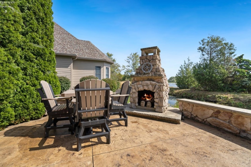 4712 Marsh View Drive, Port Clinton, 43452, 4 Bedrooms Bedrooms, ,4 BathroomsBathrooms,Residential,For Sale,Marsh View,20254842