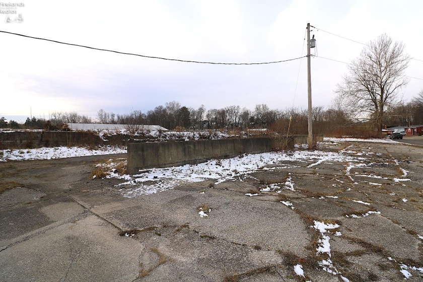 320 Water Street, Norwalk, 44857, ,Commercial,For Sale,Water,20260090