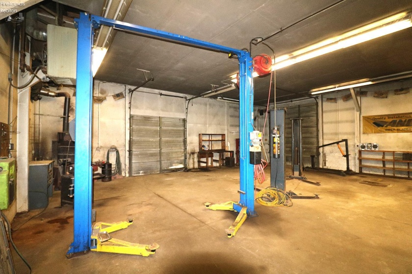 320 Water Street, Norwalk, 44857, ,Commercial,For Sale,Water,20260090