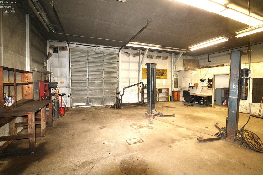 320 Water Street, Norwalk, 44857, ,Commercial,For Sale,Water,20260090