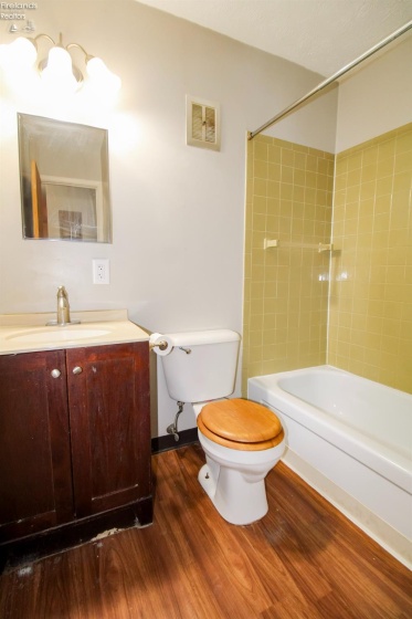 620 Cleveland Road, Huron, 44839, ,Multiple Units,For Sale,Cleveland,20260126