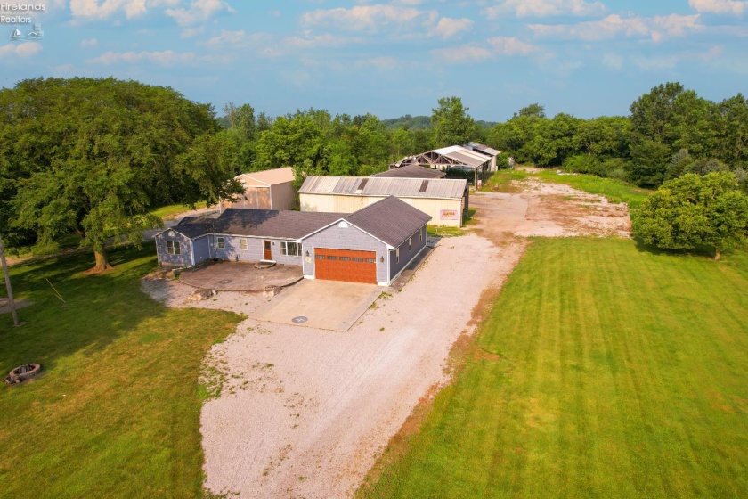 828 Main Street, Marblehead, 43440, 3 Bedrooms Bedrooms, ,2 BathroomsBathrooms,Residential,For Sale,Main,20260104