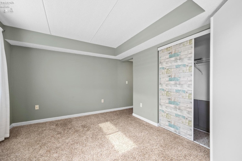 32 Marina Point Drive, Sandusky, 44870, 2 Bedrooms Bedrooms, ,2 BathroomsBathrooms,Residential,For Sale,Marina Point,20260100