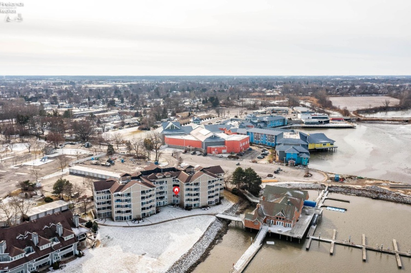 32 Marina Point Drive, Sandusky, 44870, 2 Bedrooms Bedrooms, ,2 BathroomsBathrooms,Residential,For Sale,Marina Point,20260100