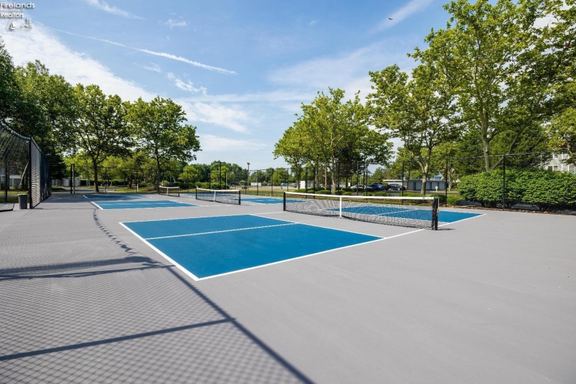 32 Marina Point Drive, Sandusky, 44870, 2 Bedrooms Bedrooms, ,2 BathroomsBathrooms,Residential,For Sale,Marina Point,20260100