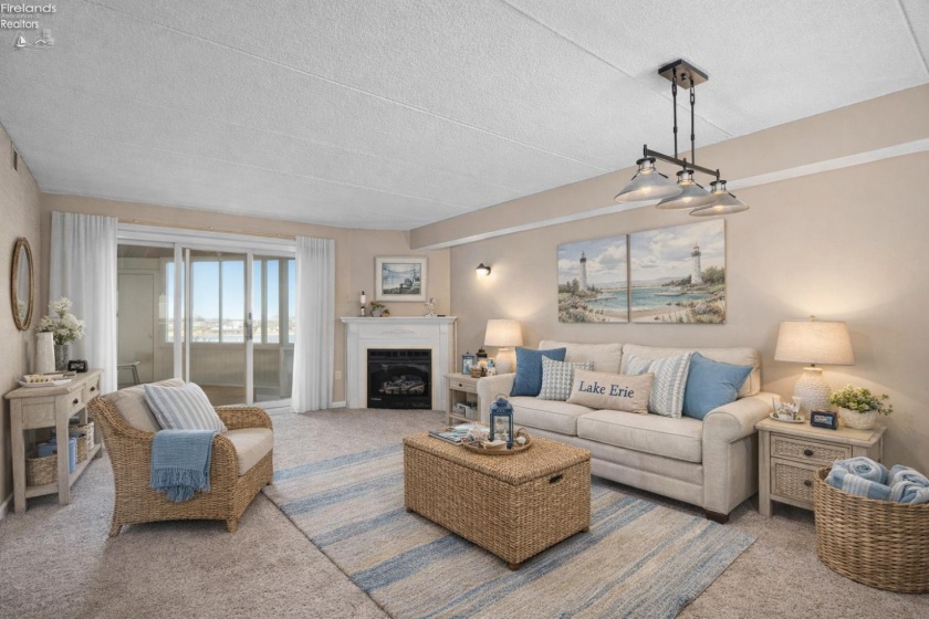 32 Marina Point Drive, Sandusky, 44870, 2 Bedrooms Bedrooms, ,2 BathroomsBathrooms,Residential,For Sale,Marina Point,20260100