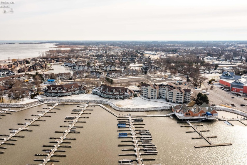 32 Marina Point Drive, Sandusky, 44870, 2 Bedrooms Bedrooms, ,2 BathroomsBathrooms,Residential,For Sale,Marina Point,20260100