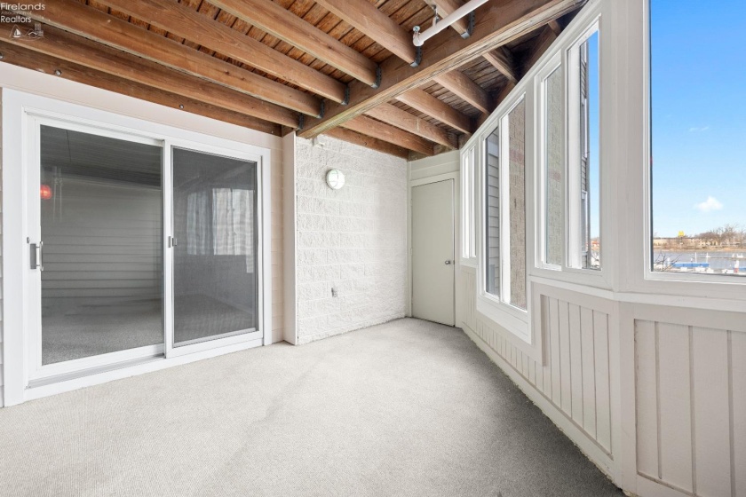 32 Marina Point Drive, Sandusky, 44870, 2 Bedrooms Bedrooms, ,2 BathroomsBathrooms,Residential,For Sale,Marina Point,20260100