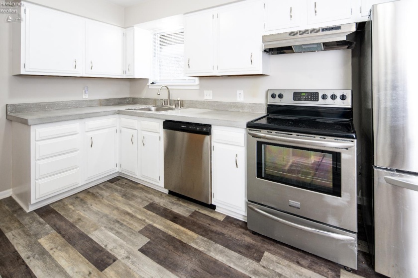 2750 119th street, Toledo, 43611, 2 Bedrooms Bedrooms, ,1 BathroomBathrooms,Residential,For Sale,119th street,20254834