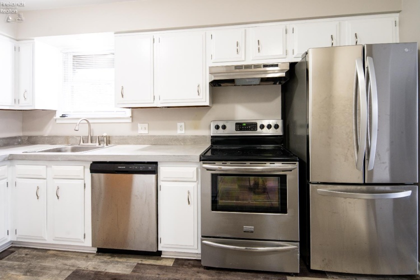 2750 119th street, Toledo, 43611, 2 Bedrooms Bedrooms, ,1 BathroomBathrooms,Residential,For Sale,119th street,20254834