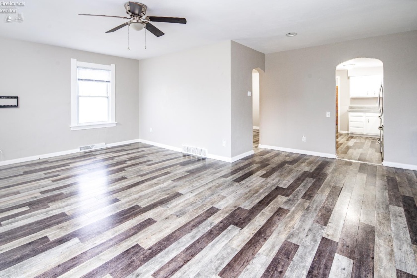 2750 119th street, Toledo, 43611, 2 Bedrooms Bedrooms, ,1 BathroomBathrooms,Residential,For Sale,119th street,20254834