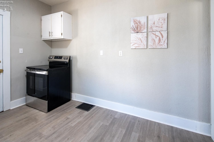 1009 Napoleon Street, Fremont, 43420, 3 Bedrooms Bedrooms, ,1 BathroomBathrooms,Residential,For Sale,Napoleon,20260027