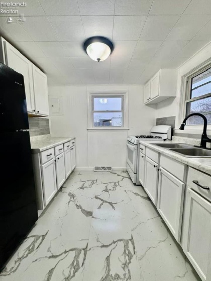 1313 Parish Street, Sandusky, 44870, 2 Bedrooms Bedrooms, ,1 BathroomBathrooms,Residential,For Sale,Parish,20260161