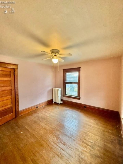 122 Washington Street, Port Clinton, 43452, 3 Bedrooms Bedrooms, ,2 BathroomsBathrooms,Residential,For Sale,Washington,20260133