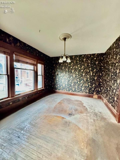 122 Washington Street, Port Clinton, 43452, 3 Bedrooms Bedrooms, ,2 BathroomsBathrooms,Residential,For Sale,Washington,20260133