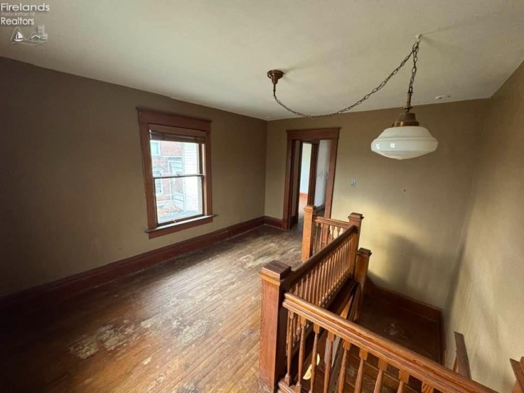 122 Washington Street, Port Clinton, 43452, 3 Bedrooms Bedrooms, ,2 BathroomsBathrooms,Residential,For Sale,Washington,20260133