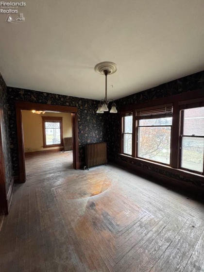 122 Washington Street, Port Clinton, 43452, 3 Bedrooms Bedrooms, ,2 BathroomsBathrooms,Residential,For Sale,Washington,20260133