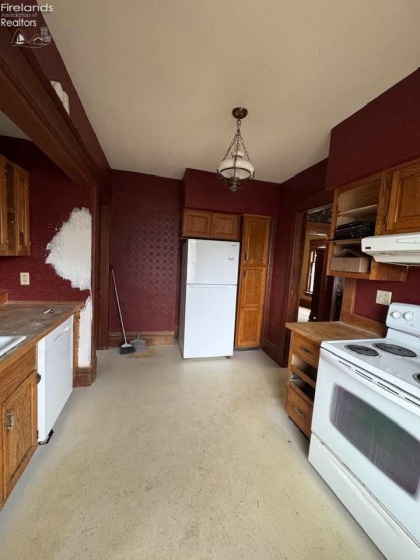 122 Washington Street, Port Clinton, 43452, 3 Bedrooms Bedrooms, ,2 BathroomsBathrooms,Residential,For Sale,Washington,20260133