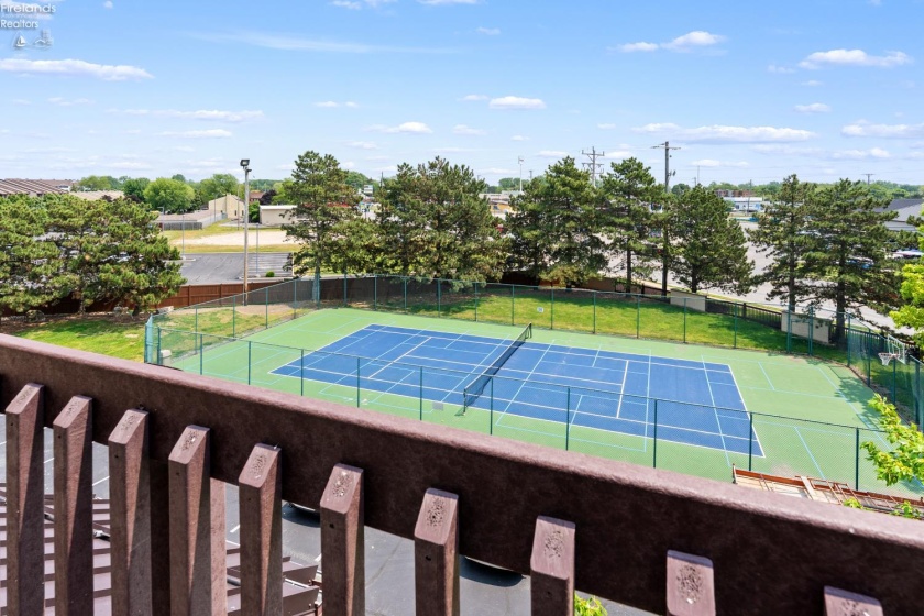 1807 Perry Street, Port Clinton, 43452, 2 Bedrooms Bedrooms, ,2 BathroomsBathrooms,Residential,For Sale,Perry,20260183