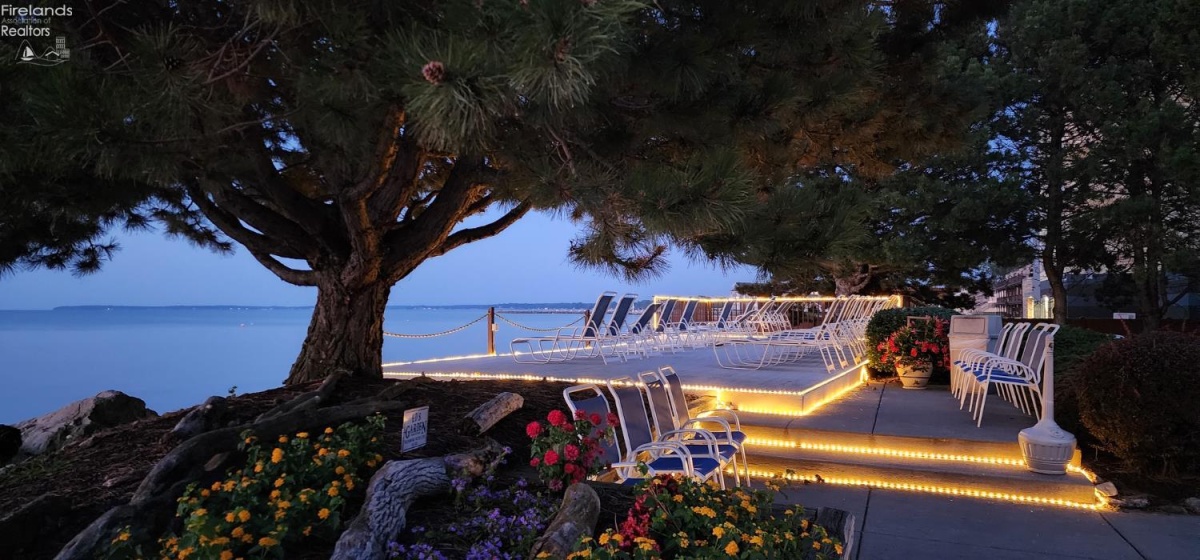 1807 Perry Street, Port Clinton, 43452, 2 Bedrooms Bedrooms, ,2 BathroomsBathrooms,Residential,For Sale,Perry,20260183