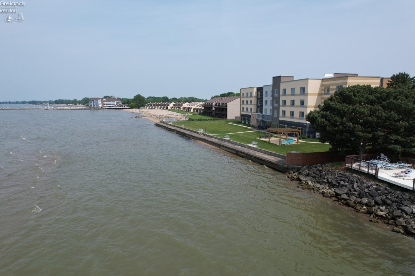 1807 Perry Street, Port Clinton, 43452, 2 Bedrooms Bedrooms, ,2 BathroomsBathrooms,Residential,For Sale,Perry,20260183